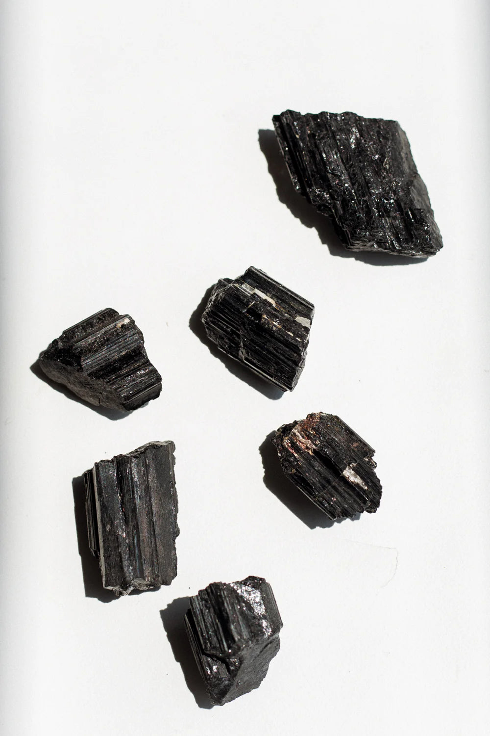 BLACK TOURMALINE CHIPS