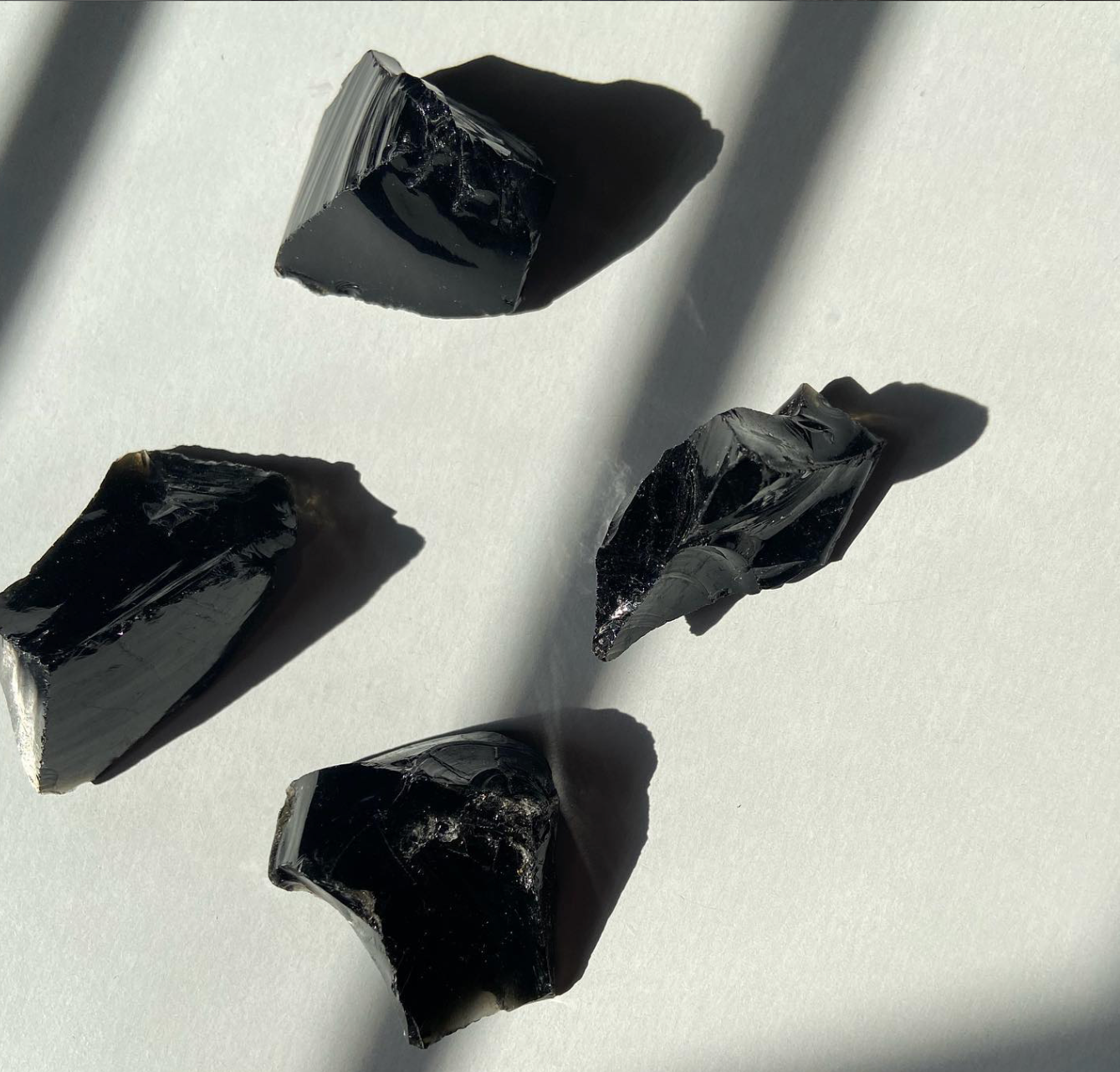 BLACK OBSIDION CHIPS
