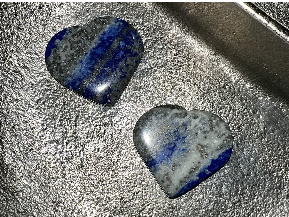 LAPIS LAZUILI MINI HEARTS